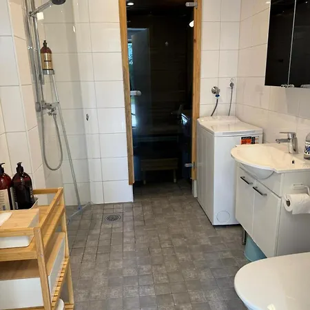 Lykkymaja *